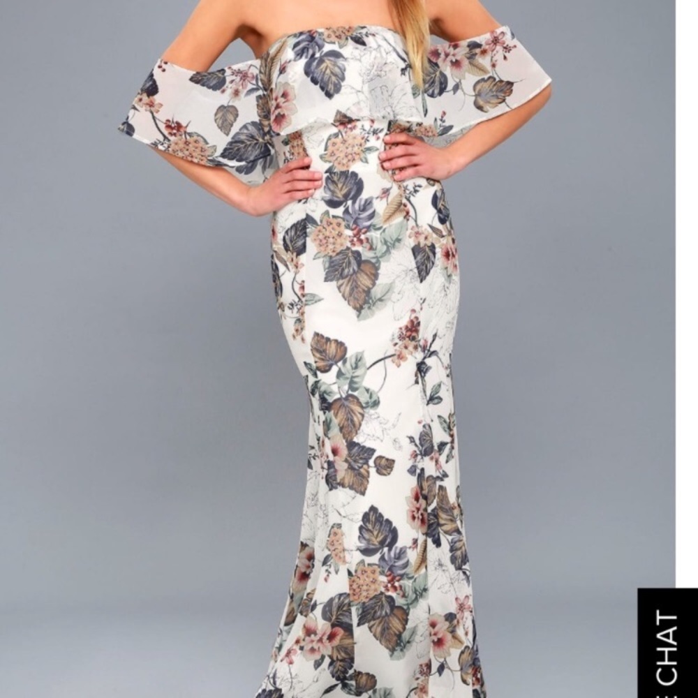 NWT gorgeous Lulus dress